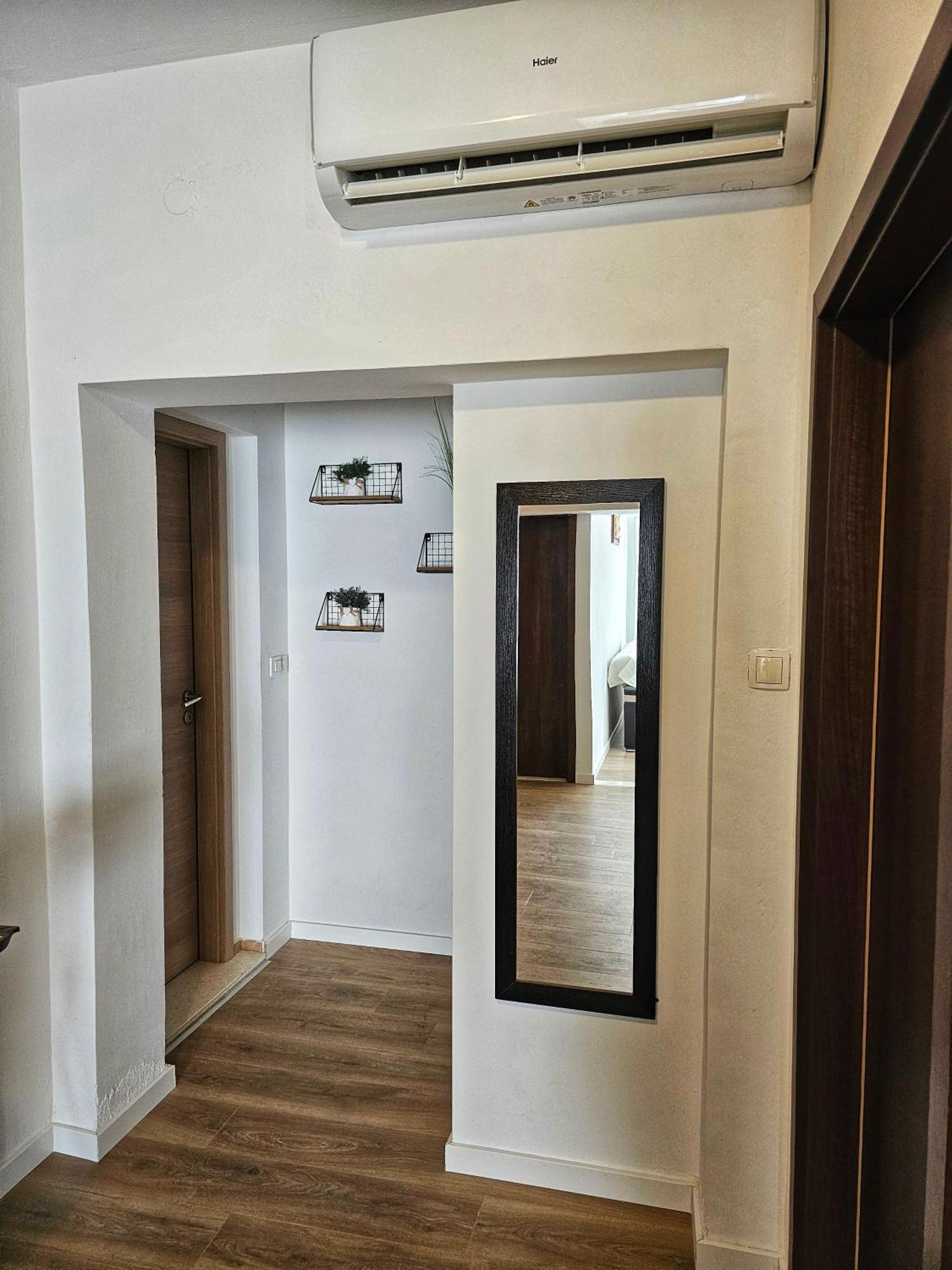 Apartments Plejic Seget Vranjica Esterno foto