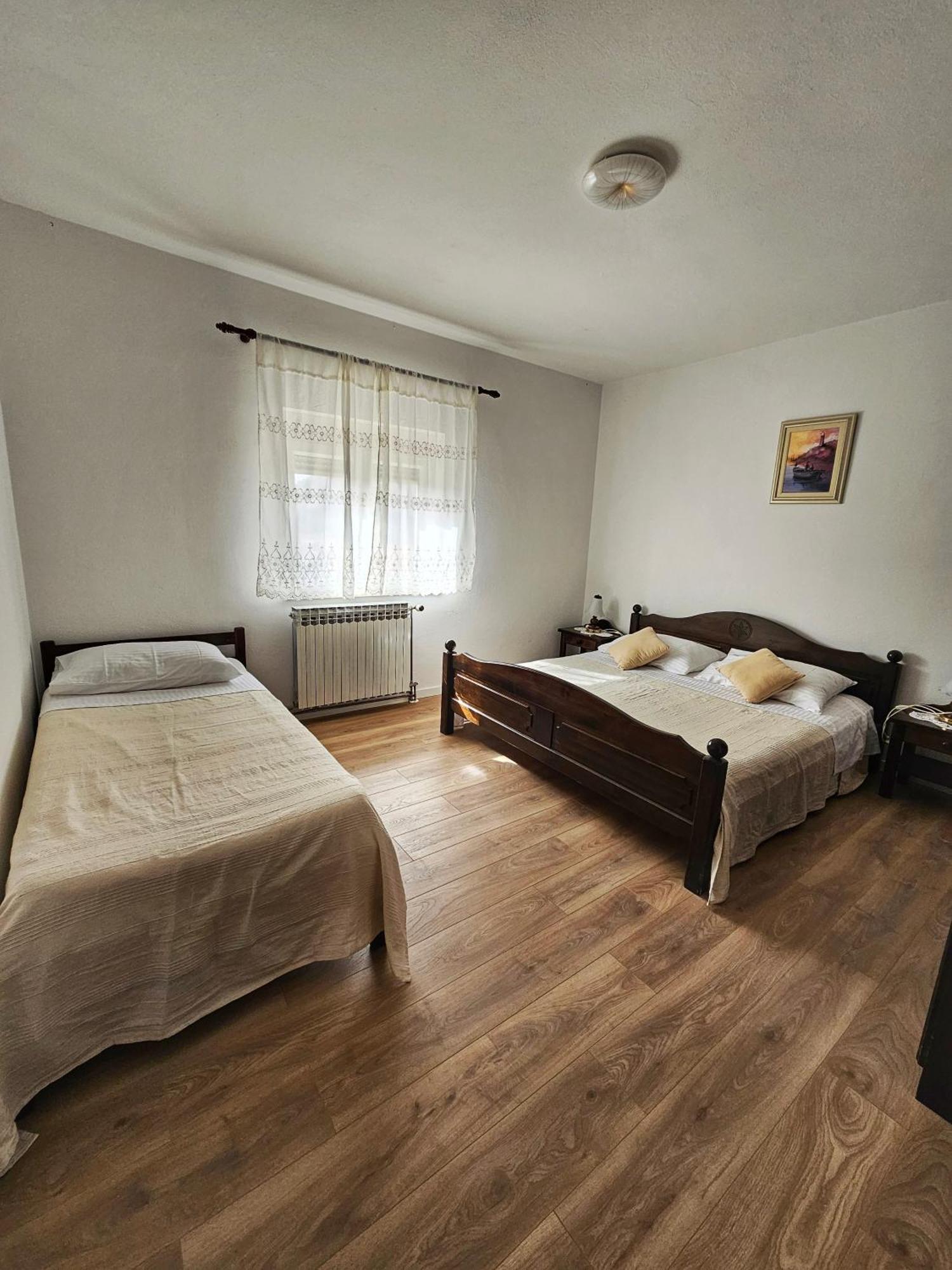 Apartments Plejic Seget Vranjica Esterno foto