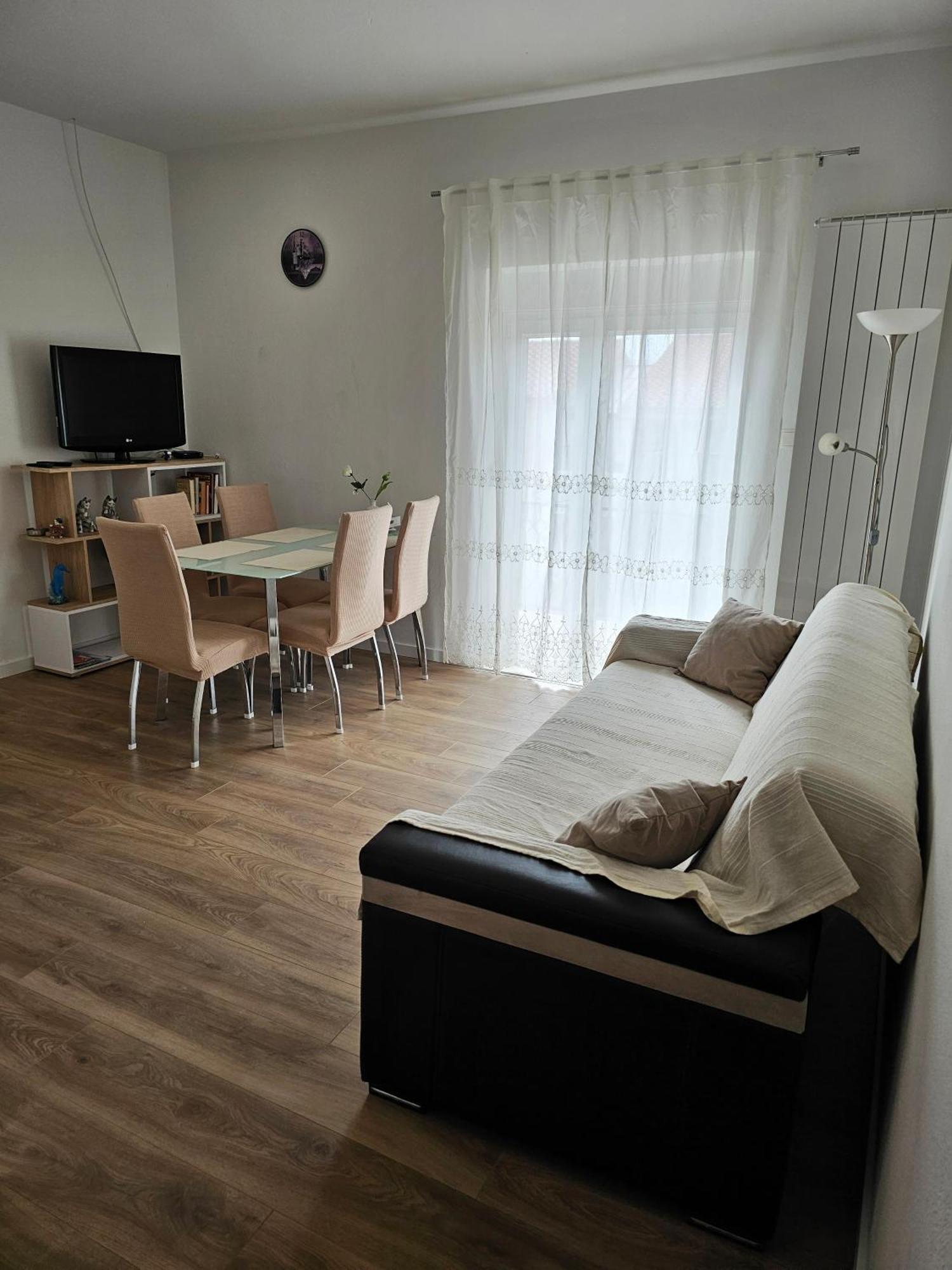 Apartments Plejic Seget Vranjica Esterno foto