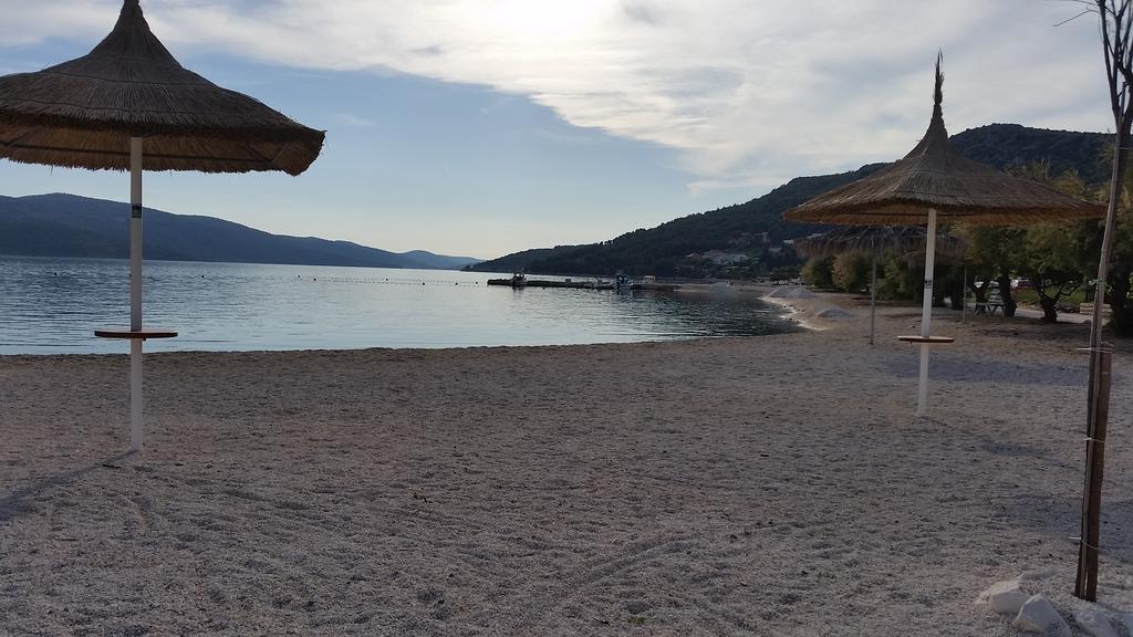 Apartments Plejic Seget Vranjica Esterno foto