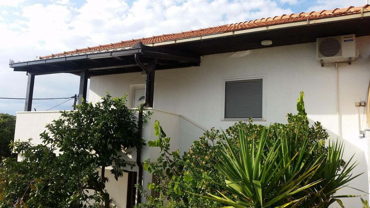 Apartments Plejic Seget Vranjica Esterno foto